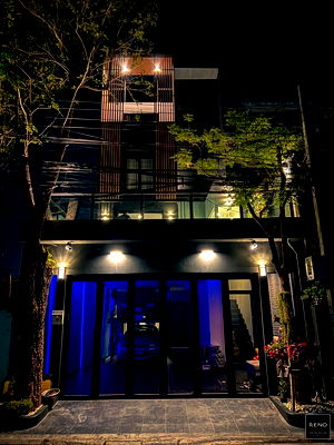 Townhouses for sale Nak Niwat Road : Townhome for sell 4-storey townhouse, Soi Satriwitthaya 2, Lat Phrao