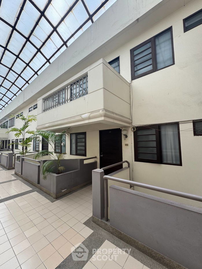 picture 3-BR Condo at Yada Residental Condominium near BTS Phrom Phong (ID 2108265) - 3/23