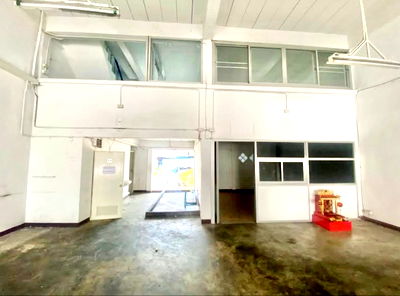 เช่าอาคารพาณิชย์ โรงพยาบาลรวมชัยประชารักษ์ : ให้เช่าอาคารพานิชย์ อยู่สามแยกบายพาส บางบ่อ (สวนปัญจะ)