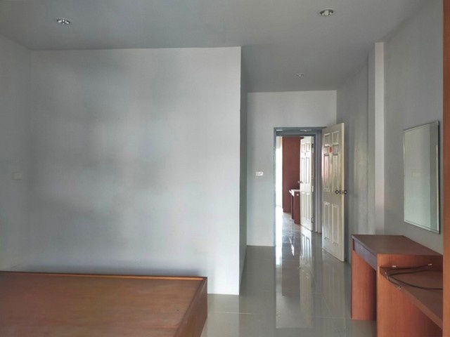 picture FOR SALE TOWNHOUSE PROPERTY 2500000 BAHT. - 6/8