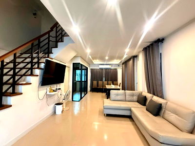 Townhouses for rent Chiang Mai-Hang Dong Road : 🏡 Townhouse for RENT! 4BED 3BATH in Town at Supalai Primo Village ( Mahidol Rd. )