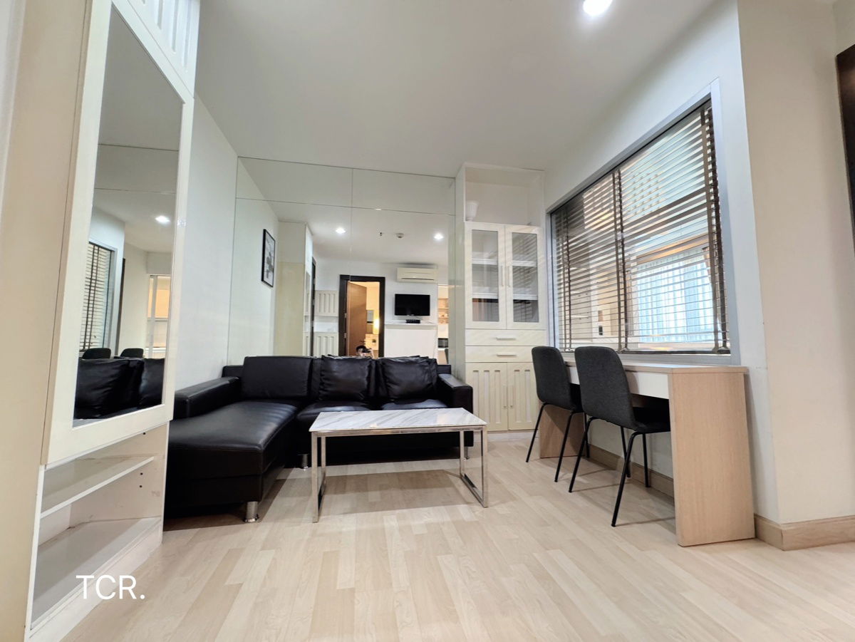 picture Sale Special Price🔥 " 𝐑𝐇𝐘𝐓𝐇𝐌 𝐑𝐚𝐭𝐜𝐡𝐚𝐝𝐚"🔥 36 Sq.m. Floor 7 : Near : MRT-Ratchada - 2/15