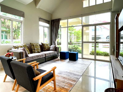 Houses for rent : Pet ok! 3bed 3bath 200sqm. 2parking. Line id: @pfagent