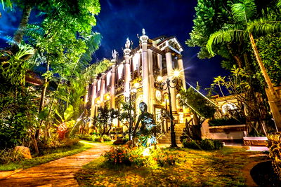 กิจการ สวนดอกปาร์ค : โรงแรมหรูสไตล์เรเนสซองค์ ที่เดียวใจกลางเมืองเชียงใหม่มูลค่า 300 ล้านขายเพียง 170 ล้าน เท่านั้น