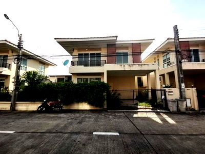 Houses for sale Panya Indra : FOR SALE  HOUSE PROPERTY  3600000 BAHT.