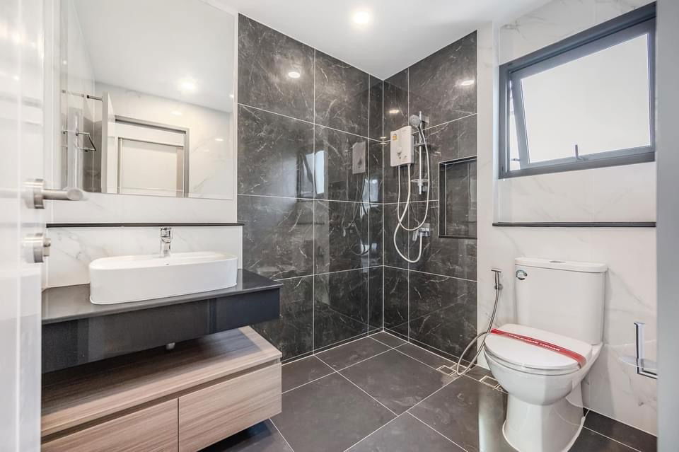 picture 🏡#TM2410_127🎀𝗙𝗼𝗿 𝗥𝗲𝗻𝘁 1️⃣8️⃣0️⃣k.🔥🔥 Beautiful, luxurious, best test✨#Available and ready to view Single house project: The City Bangna - 14/17