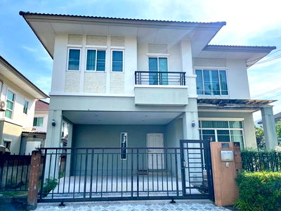 บ้านเดี่ยวให้เช่า : HR2972ให้เช่าบ้านเดี่ยว 2 ชั้น ในโครงการ The Plant พระราม 9 – วงแหวน ตกแต่งเฟอร์ครบ พร้อมอยู่