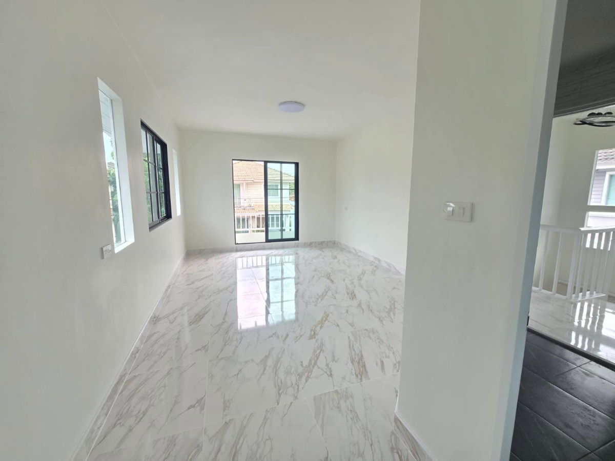 รูป บ้านเดี่ยว รีโนเวทใหม่ พื้นที่กว้าง มีห้องนอนล่างกว้าง หมู่บ้าน พฤกษ์ลดา1 รังสิตคลอง4 ถนนไสวประชาราษฎร์ ลำลูกกา คลอง4 ลาดสวาย ปทุมธานี - รูปที่ 29/40