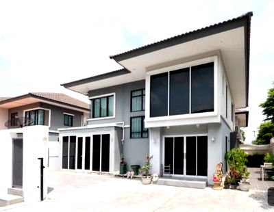 Houses for sale Pathumthani : House near Lakhok - Rangsit Red Line Station only 1 km. 