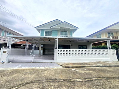 ขายบ้านเดี่ยว : บ้านเดี่ยว รีโนเวทใหม่ พื้นที่กว้าง มีห้องนอนล่างกว้าง หมู่บ้าน พฤกษ์ลดา1 รังสิตคลอง4 ถนนไสวประชาราษฎร์ ลำลูกกา คลอง4 ลาดสวาย ปทุมธานี