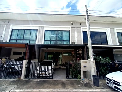 Shophouses for sale Bangkok : 💎 for sale For sale Casa Kalpapruek - Sathorn, for sale with furniture, has a fitness center and a communal swimming pool