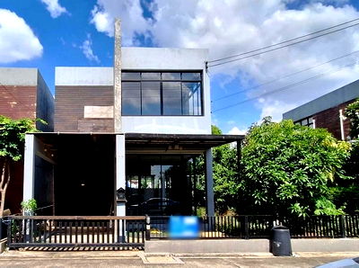 Houses for sale Phet Kasem : FOR SALE  HOUSE PROPERTY  4200000 BAHT.