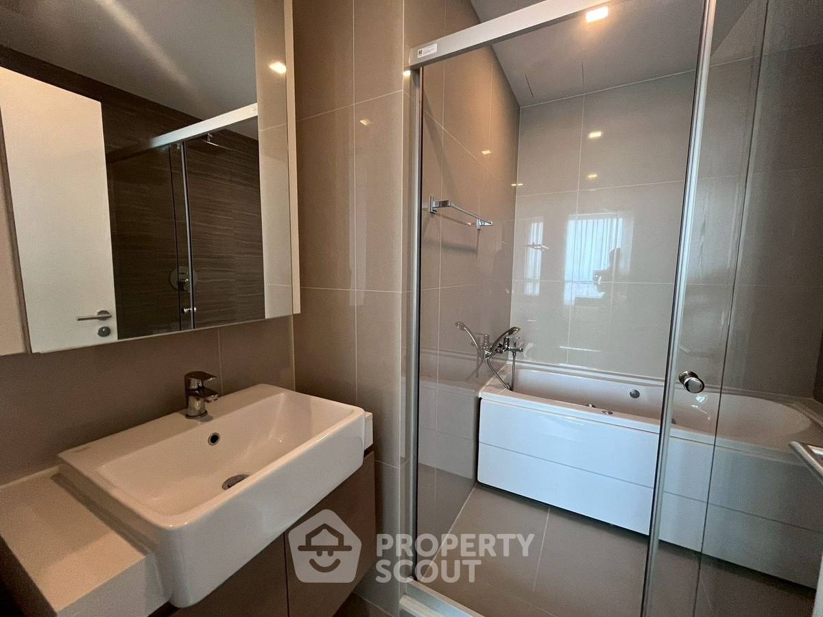 picture 2-BR Condo at Knightsbridge The Ocean Sriracha in Surasak (ID 2379480) - 4/17