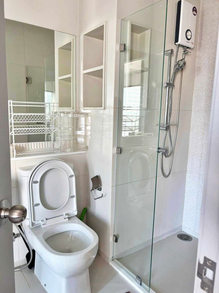 รูป ห้องว่าง❤️ราคาต่อรองได้✅สนใจห้องนี้ทักได้เลยนะคะ❣️❣️พระโขนง 💥 ไลฟ์ สุขุมวิท 62 🔴🟢🟡 - รูปที่ 10/11