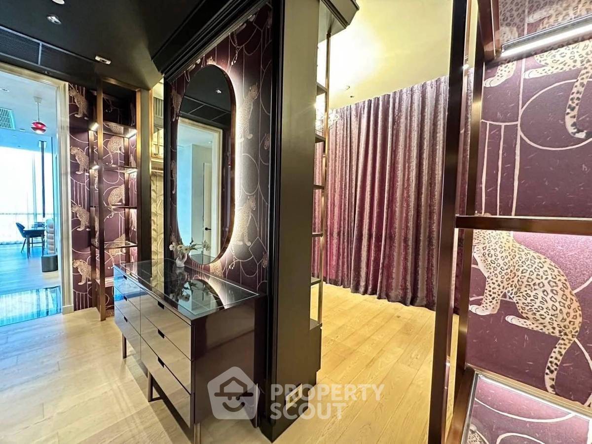 picture 4-BR Condo at The Monument Thonglo close to Thong Lo (ID 2030850) - 8/30