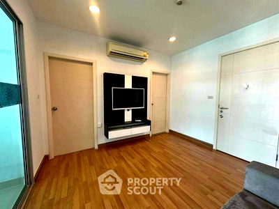 ขายคอนโด : คอนโด 1-ห้องนอน ที่ เซ็นทริค รัชดา-สุทธิสาร ใกล้ MRT สุทธิสาร (ID 2395939)