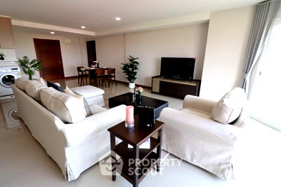 Condos for sale : 2-BR Condo For Sale, Grand View Condo, Baan Amphur, Na Chom Thian (ID 2092979)