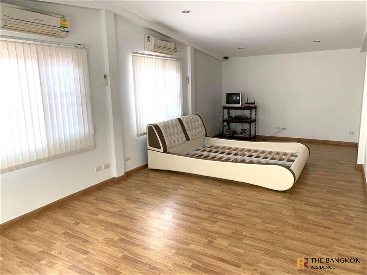 รูป House Area Chatuchak 🏡 บ้านเช่าใจกลางจตุจักร เดินทางสะดวก หลายทางเข้าออก 📍 ใกล้ BTS เสนานิคม เพียง 2 นาที - รูปที่ 7/14