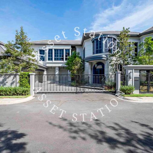 บ้านเดี่ยวสุดหรู Narasiri Krungthep Kreetha