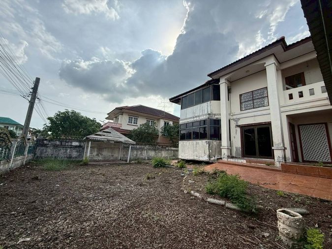 4-bed house for sale, 111 sqm, 123.5 sq wah, Wisaytsuknakon 16