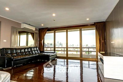 เช่าคอนโด ซอยอารีย์ : คอนโด 4-ห้องนอน ที่ อดามาส พหลโยธิน คอนโดมีเนียม ใกล้ BTS อารีย์ (ID 2076167)