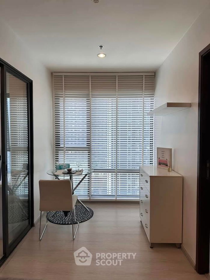 รูป คอนโด 1-ห้องนอน ที่ ริทึ่ม อโศก ใกล้ MRT พระราม 9 (ID 2072913) - รูปที่ 2/9