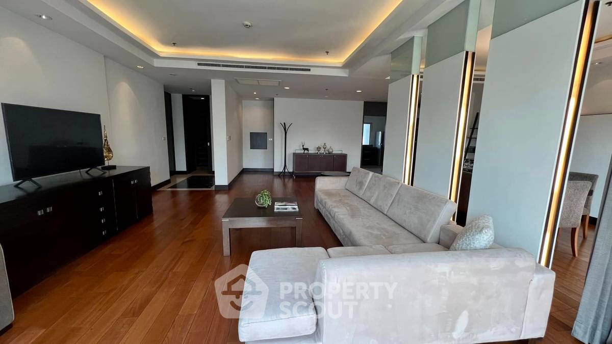 รูป คอนโด 4-ห้องนอน ที่ รอยัล เรสซิเดนท์ พาร์ค ใกล้ BTS เพลินจิต (ID 1896136) - รูปที่ 2/19