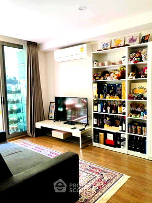 Condos for sale 700 Year Sports Arena Chiang Mai : 1-BR Condo at The Nimmana close to Nimmanhaemin (ID 995076)