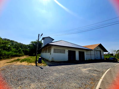Factory for rent Kamphaeng Saen Nakhon Pathom : Factory-warehouse for rent in Nakhon Pathom, good location, friendly price