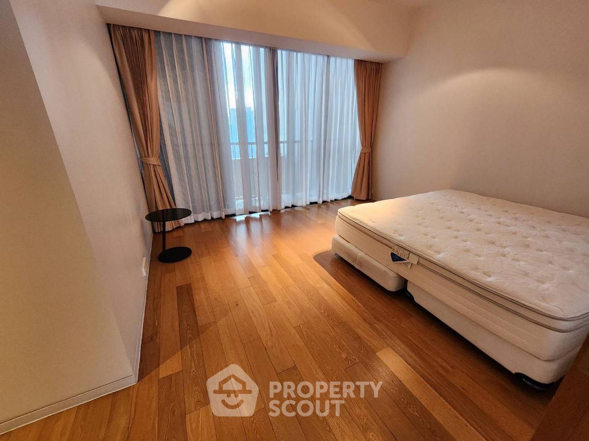 picture 4-BR Condo at The Met Sathorn near BTS Chong Nonsi (ID 2380875) - 17/18