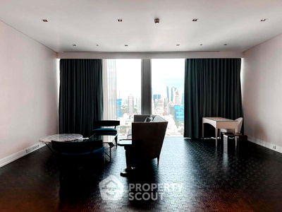 Condos for rent MRT Sam Yan : 3-BR Condo at The Ritz-Carlton Residences, Bangkok near BTS Chong Nonsi (ID 1851035)