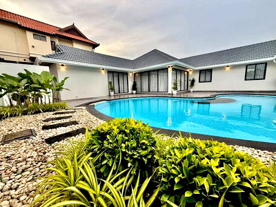 Houses for sale Bang Lamung Chonburi : 🔥 Luxury Pool Villa 3 bedrooms For Sale 🔥