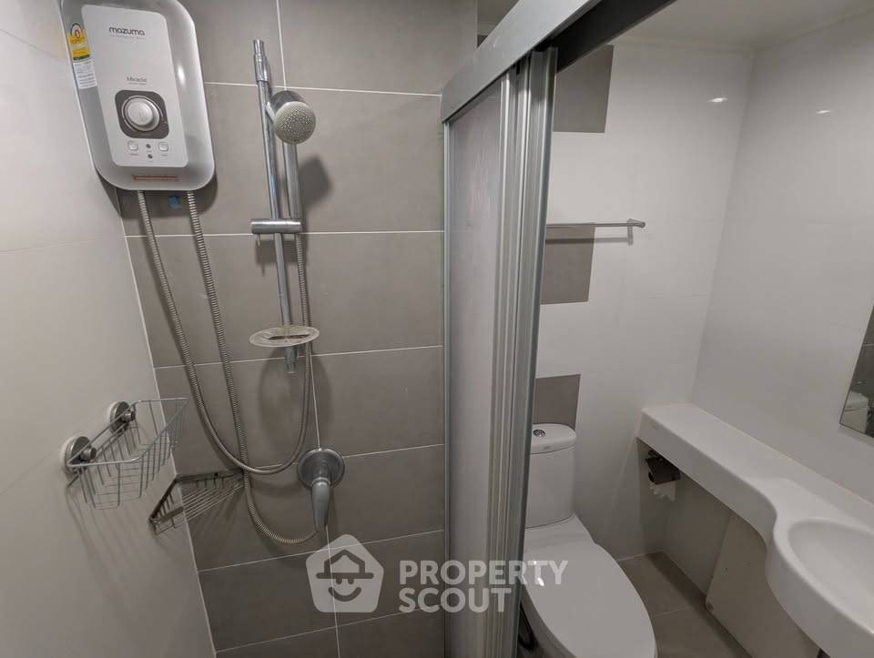 picture 1-BR Condo at Lumpini Place Ratchayothin near BTS Ratchayothin (ID 2414098) - 12/12