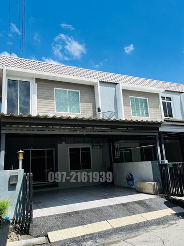  ให้เช่าทาวน์เฮาส์ 2 ชั้น เดอะคัลเลอร์ บางนา กม.10 เลี้ยงแมวได้ พร้อมอยู่ 