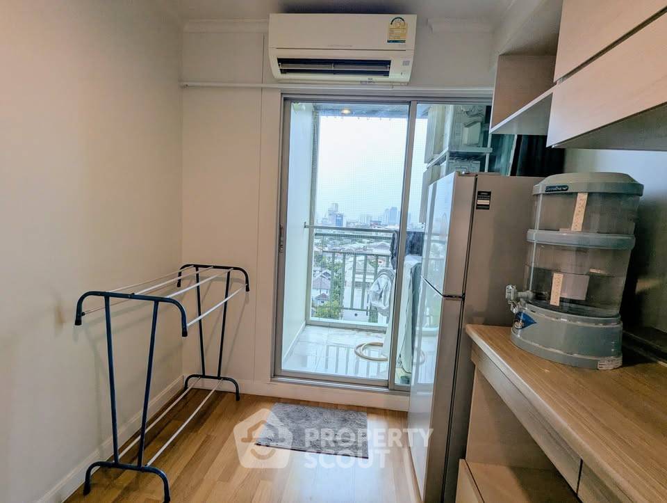 picture 1-BR Condo at Lumpini Place Ratchayothin near BTS Ratchayothin (ID 2414098) - 10/12