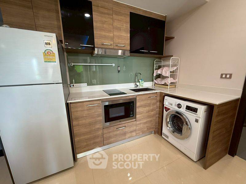 รูป คอนโด 2-ห้องนอน ที่ ดุสิต แกรนด์ คอนโด วิว ใกล้ หาดจอมเทียน (ID 2416411) - รูปที่ 11/12