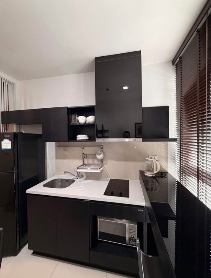 รูป 📍จองด่วน ห้องใหม่ เฟอร์นิเจอร์ เครื่องใช้ไฟฟ้า ครบ!! พร้อมเข้าอยู่🏙️✨ - รูปที่ 6/7