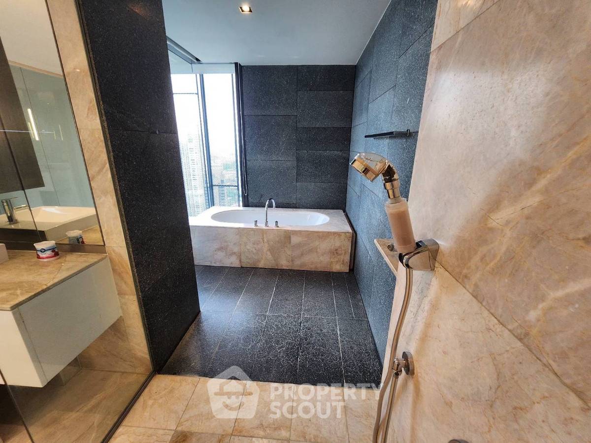 picture 4-BR Condo at The Met Sathorn near BTS Chong Nonsi (ID 2380875) - 9/18