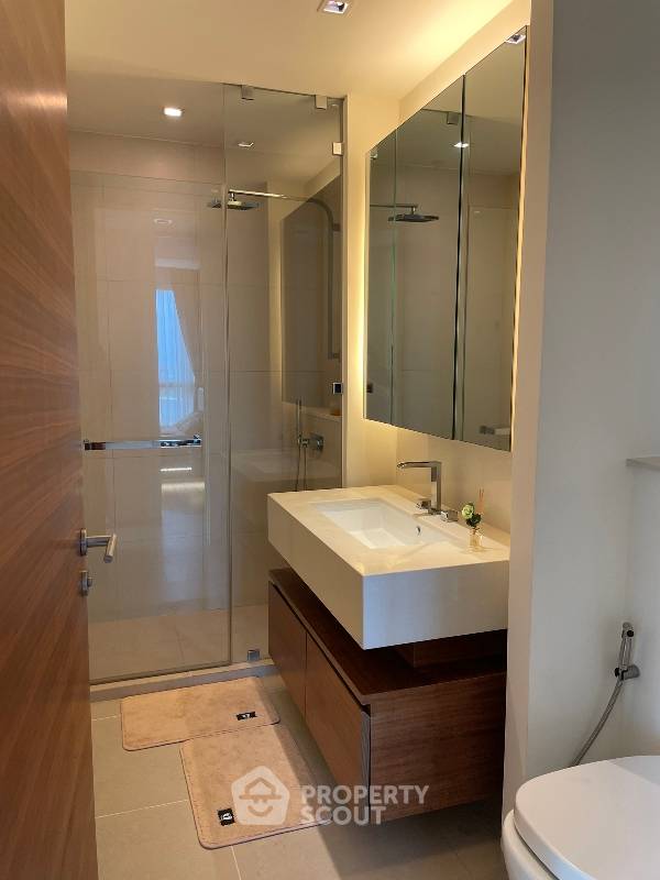 รูป คอนโด 2-ห้องนอน ที่ เดอะ ริเวอร์ คอนโดมิเนียม ใกล้ BTS สะพานตากสิน (ID 928073) - รูปที่ 2/14