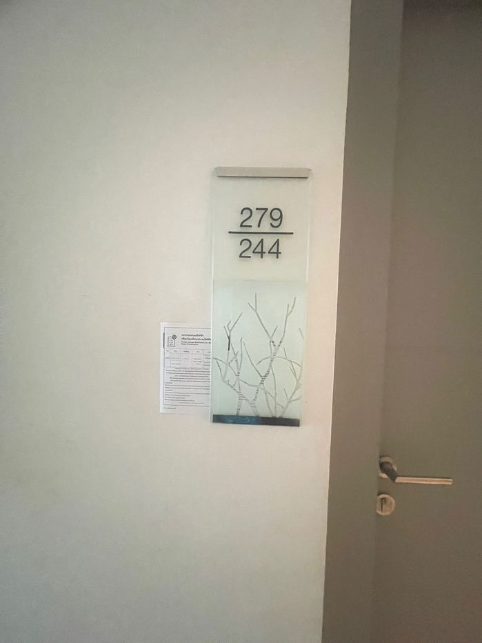 รูป ประกาศขายคอนโดสุดพิเศษ! 🏙️ ไลฟ์ รัชดา-ห้วยขวาง 🔥 โอกาสทอง! คอนโด 2 ห้องนอน ทำเลศักยภาพ ใกล้ MRT ห้วยขวาง 🔥 - รูปที่ 2/25