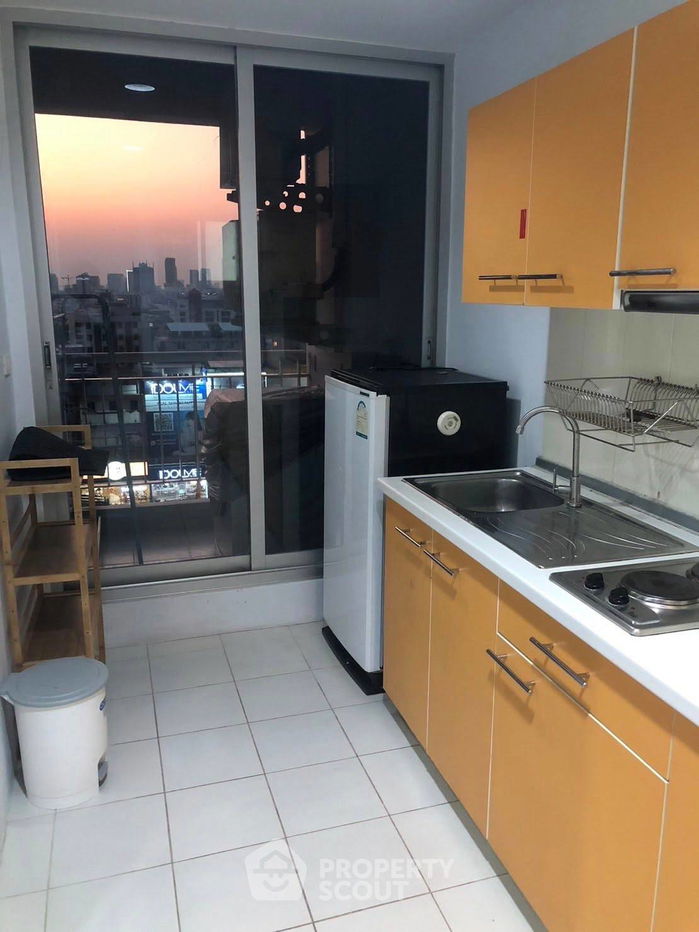 picture 1-BR Condo at Life @ Ratchada-Huaikwang near MRT Sutthisan (ID 2414779) - 4/12