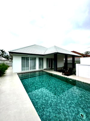 Houses for rent Pattaya : For rent pool villa Jomtien Pattaya 80,000/month
