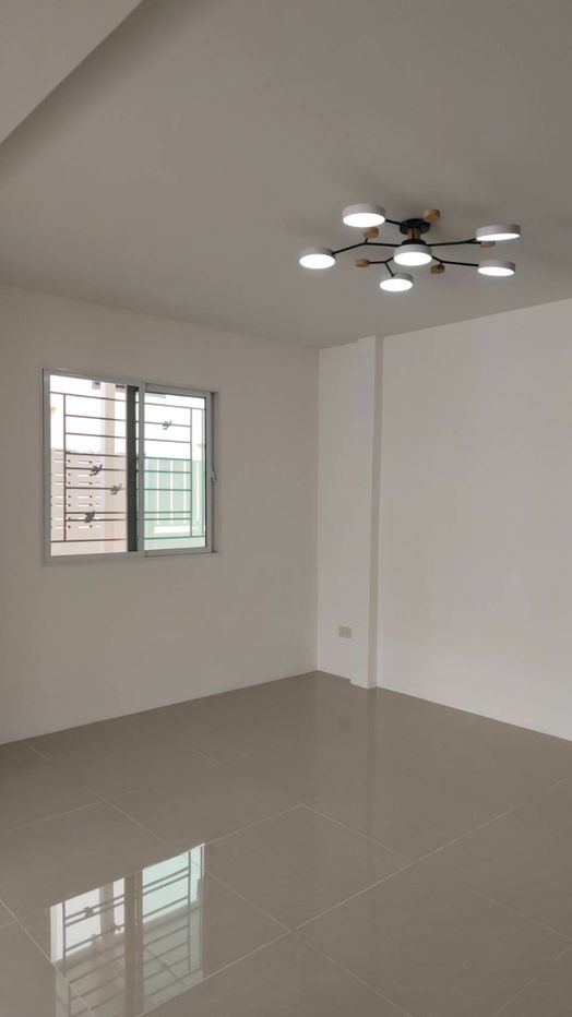 รูป ขายบ้านแฝด 37 ตร.ว #รีโนเวทใหม่พร้อมอยู่ #ใกล้สถานีรถไฟฟ้า รามอินทรา กม.4 เพียง 500 เมตร #รีโนเวททุกส่วน สภาพเหมือนบ้านใหม่ พื้นที่ใช้สอยเยอะ - รูปที่ 7/15