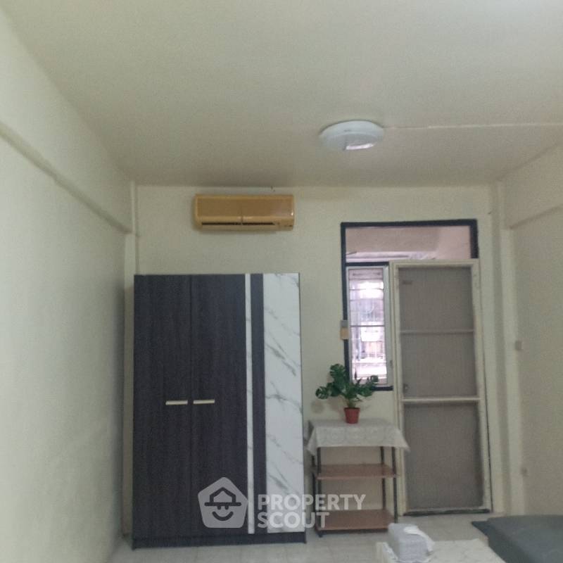 picture 1-BR Condo at Wangkasem Condotown Condominium in Bang Phai (ID 469917) - 3/10