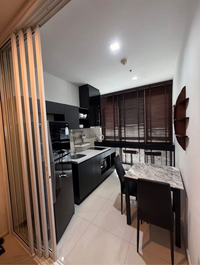 รูป 📍จองด่วน ห้องใหม่ เฟอร์นิเจอร์ เครื่องใช้ไฟฟ้า ครบ!! พร้อมเข้าอยู่🏙️✨ - รูปที่ 3/7