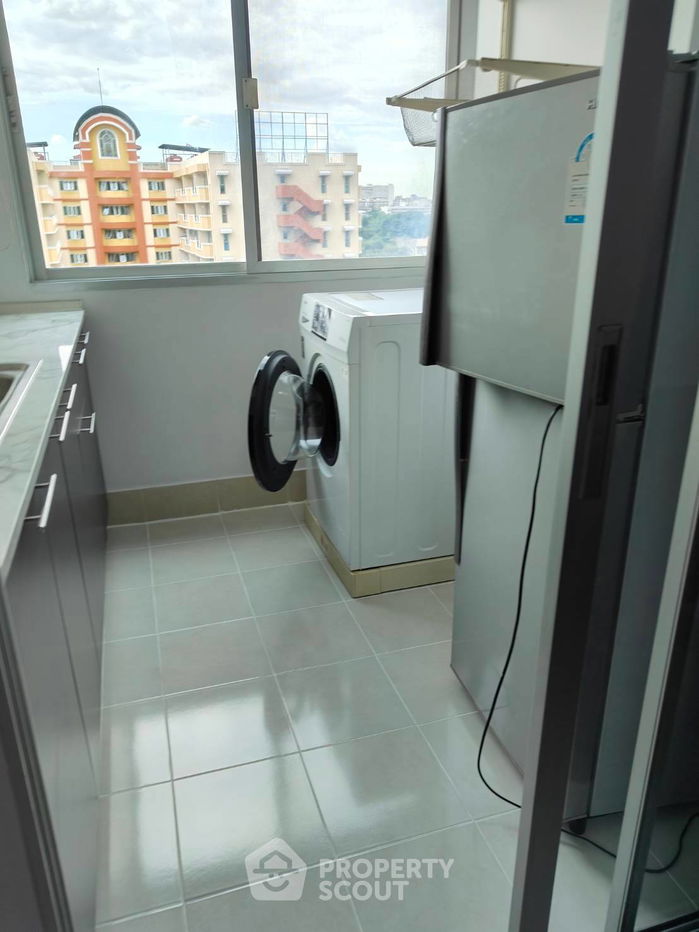 picture 1-BR Condo at Supalai Park Ratchayothin near BTS Ratchayothin (ID 1545891) - 13/18