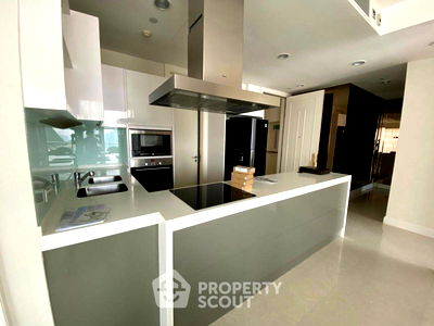 เช่าคอนโด รร.อัสสัมชัญ คอนแวนต์ สีลม : คอนโด 3-ห้องนอน ที่ คิว หลังสวน ใกล้ BTS ราชดำริ (ID 2203105)