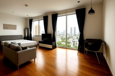 Condos for rent : Code: KJ9611  for rent Villa Sathorn 🔥🔥 Line ID: @kjcondo (with @) 🔥🔥