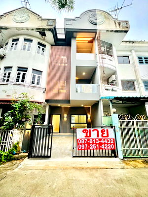 ทาวน์โฮม การไฟฟ้านครหลวง เขตบางเขน :  ขายทาวน์เฮ้าส์ 3 ชั้น บางเขน – วงเวียนหลักสี่  ทำใหม่ทั้งหลัง ใกล้ BTS สถานี พหลโยธิน59- สายหยุด  