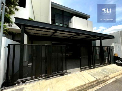 ทาวน์โฮม สมุทรปราการ : วีเว่ บางนา กม 7  หลังมุม พร้อมเข้าชม 14.5 ล้านบาท